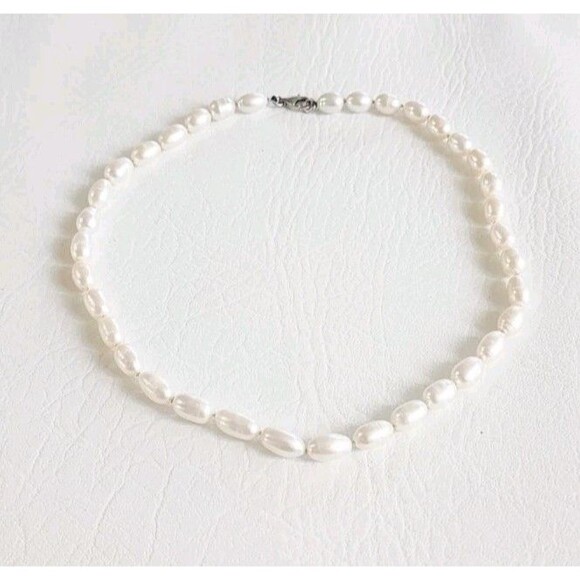Genuine Pearl & Sterling Silver Clasp Hand Knotted  Necklace 17" 10mm Pearls - Picture 1 of 7